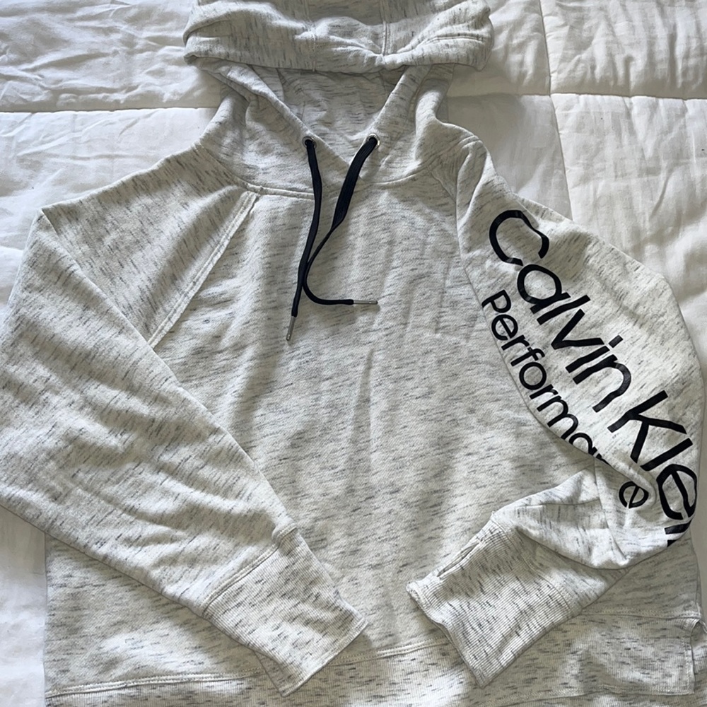 cropped hoodie